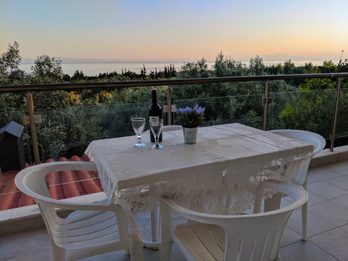 Herodicus Villa Nea Skioni Exterior foto