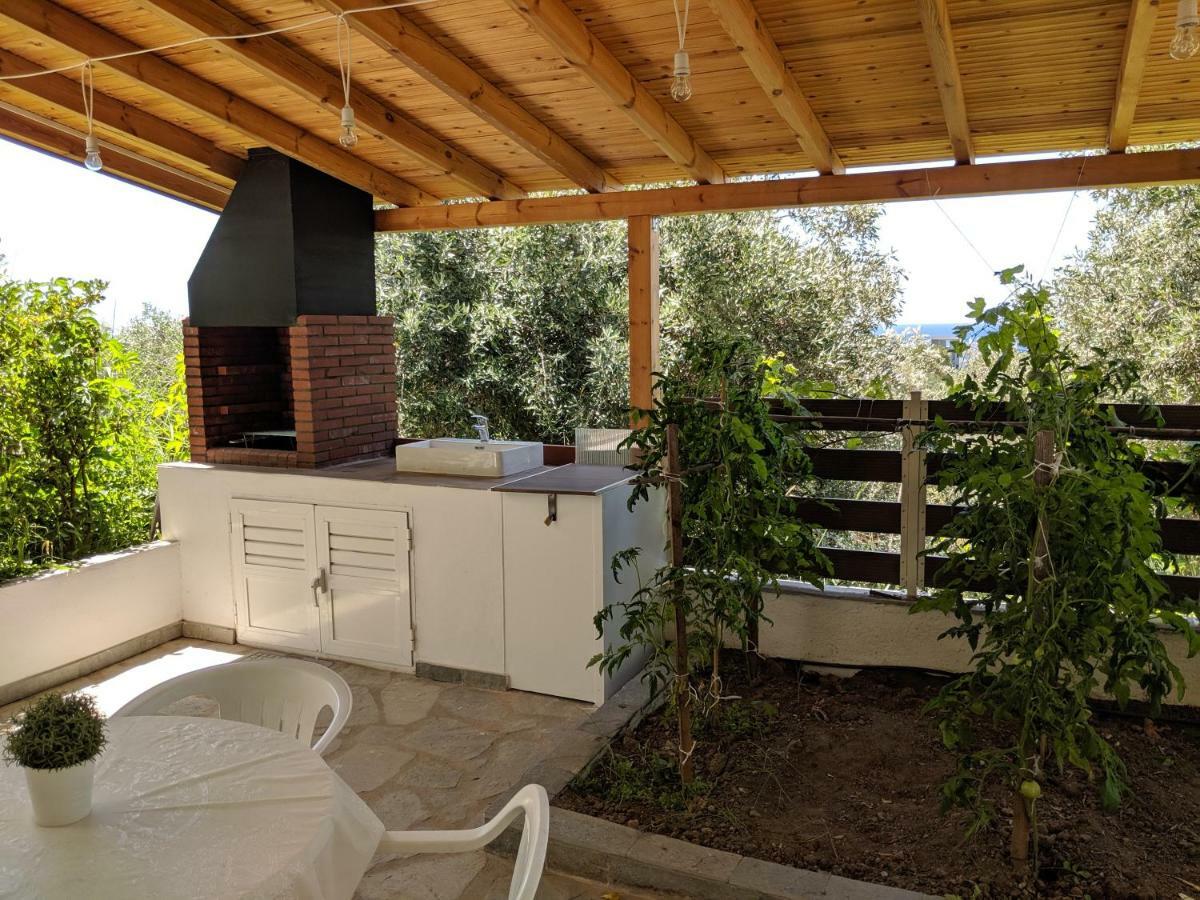 Herodicus Villa Nea Skioni Exterior foto